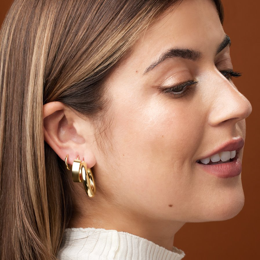 14K Yellow Gold Tube Hoop Earrings - Image 3